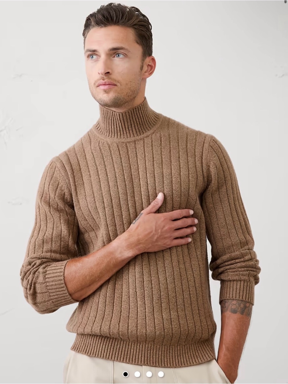 Banana Republic Factory Men's Ribbed Turtleneck Sweater